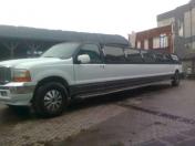 Изображение Ford Excursion